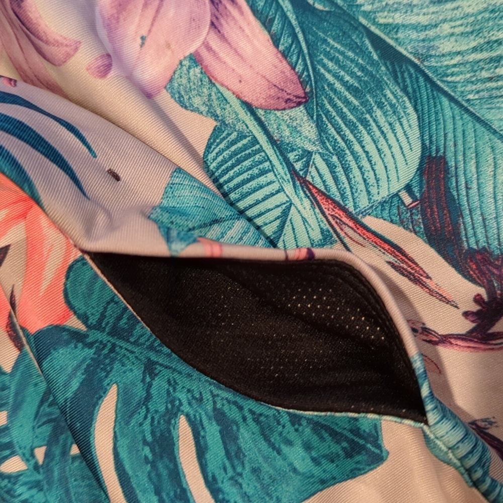 Xl Capri yoga pants - Picture 3 of 3